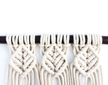 ชวนส่งต่อสิ่งดีๆ ผ่านงานคราฟท์ Macrame คืออะไร? รู้กัน!